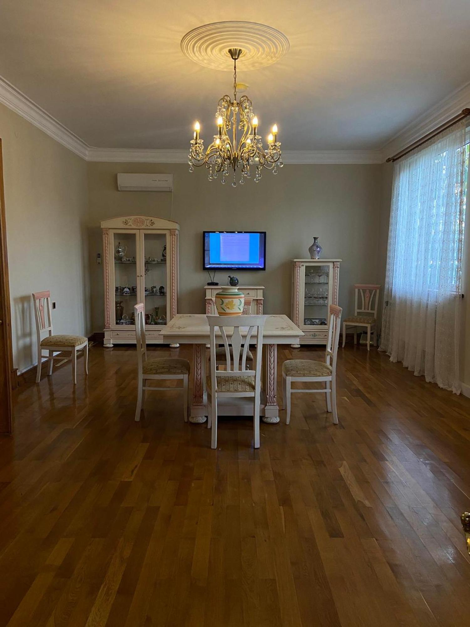 Guest House Green House Zugdidi Buitenkant foto